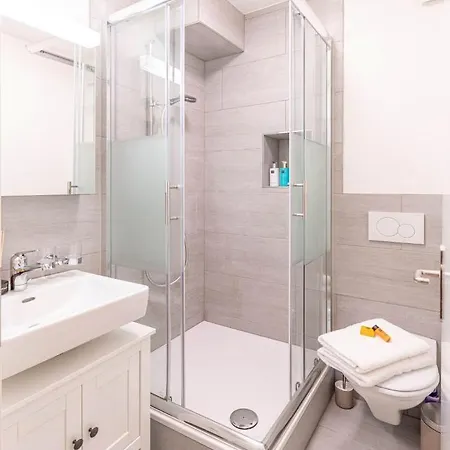 アパート One Bedroom In Trendy West *